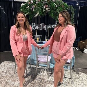 Meet your Posher, Elizabeth